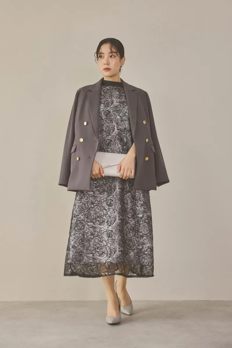 ブラックのボリュームスリーブスパンコールドレス