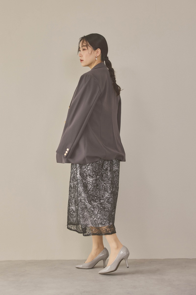 ブラックのボリュームスリーブスパンコールドレス