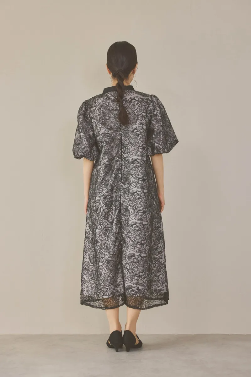 ブラックのボリュームスリーブスパンコールドレス