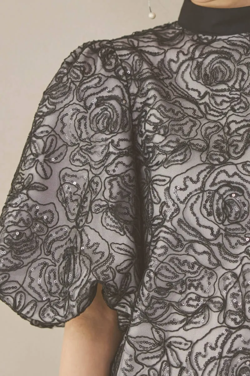 ブラックのボリュームスリーブスパンコールドレス