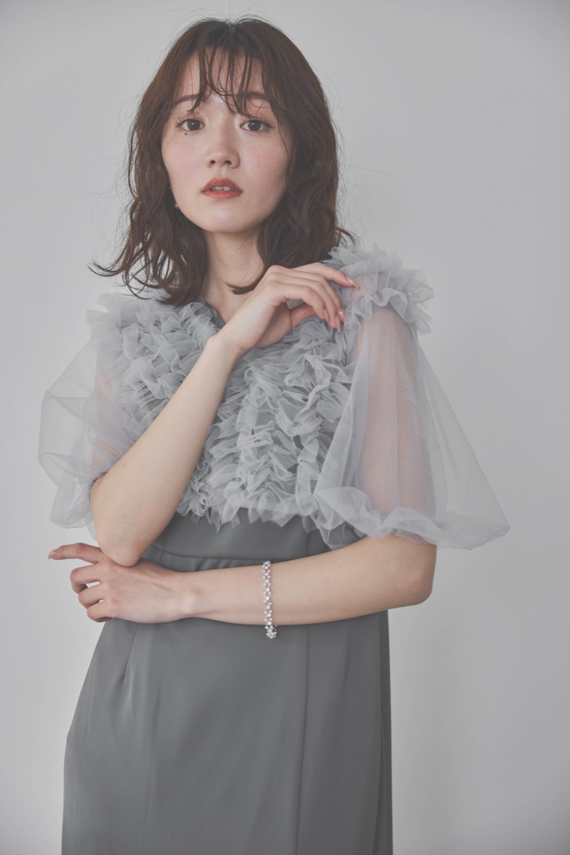 ブルーのチュールフリルアシンメトリードレス