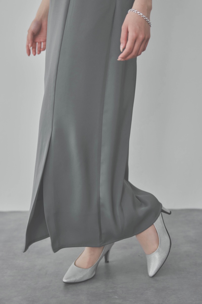 ブルーのチュールフリルアシンメトリードレス