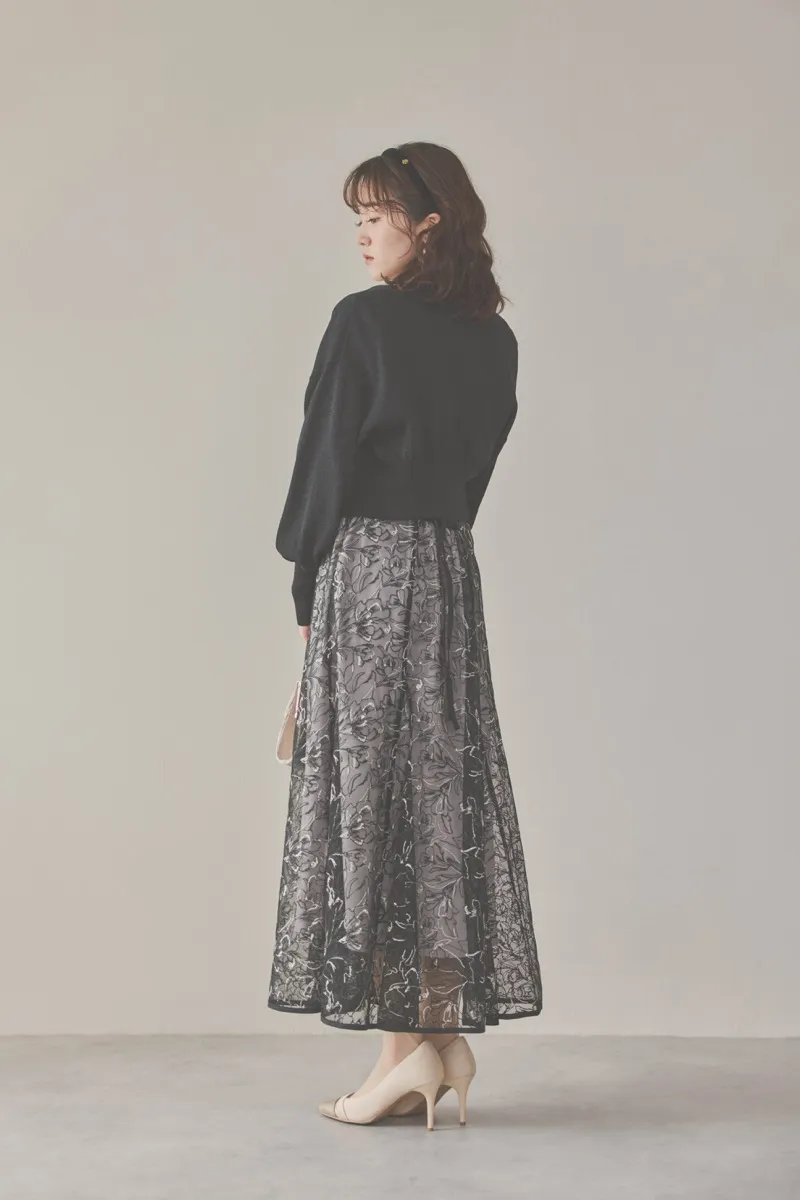 ブラックのチュール刺繍マーメイドドレス