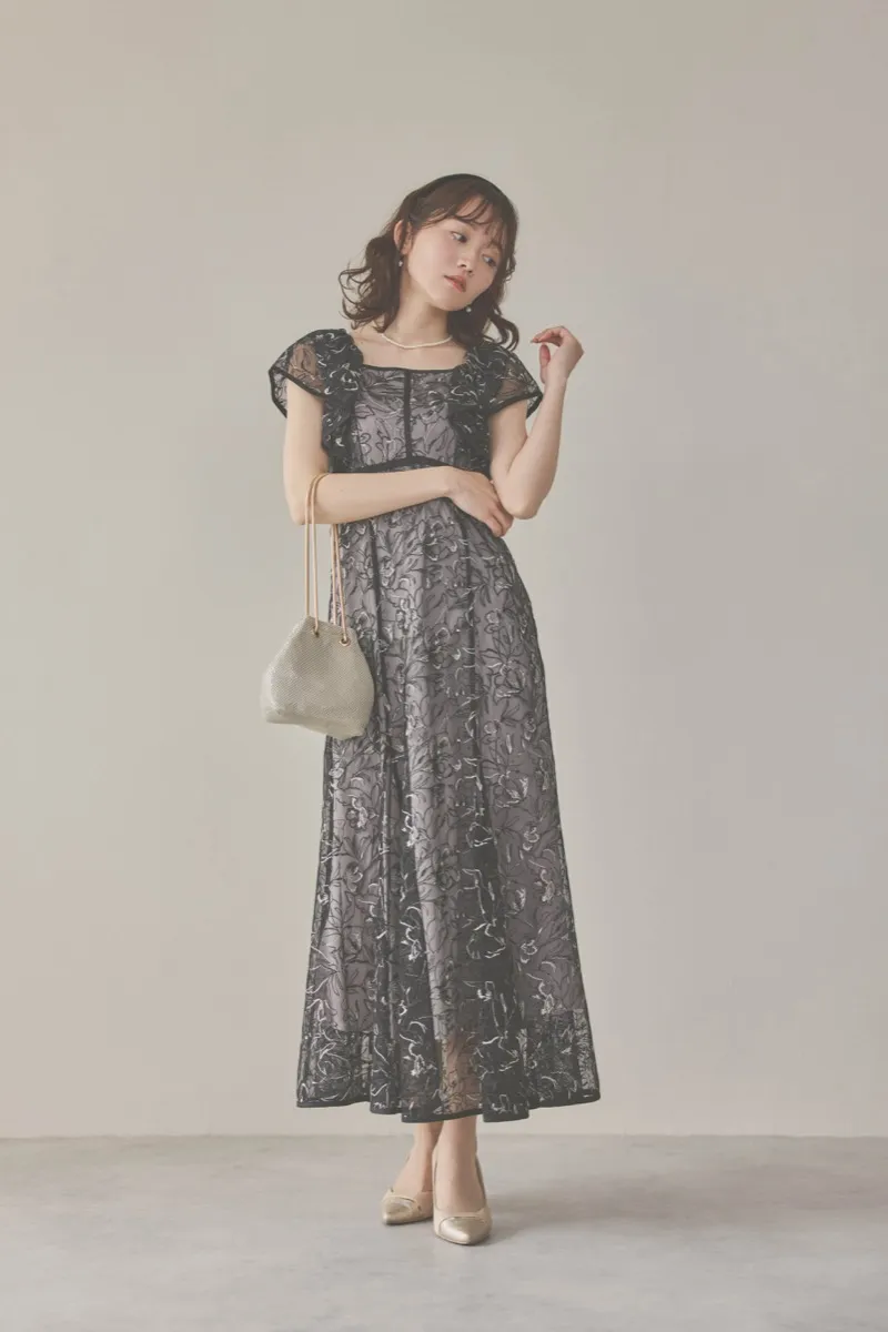 ブラックのチュール刺繍マーメイドドレス /dazzlin