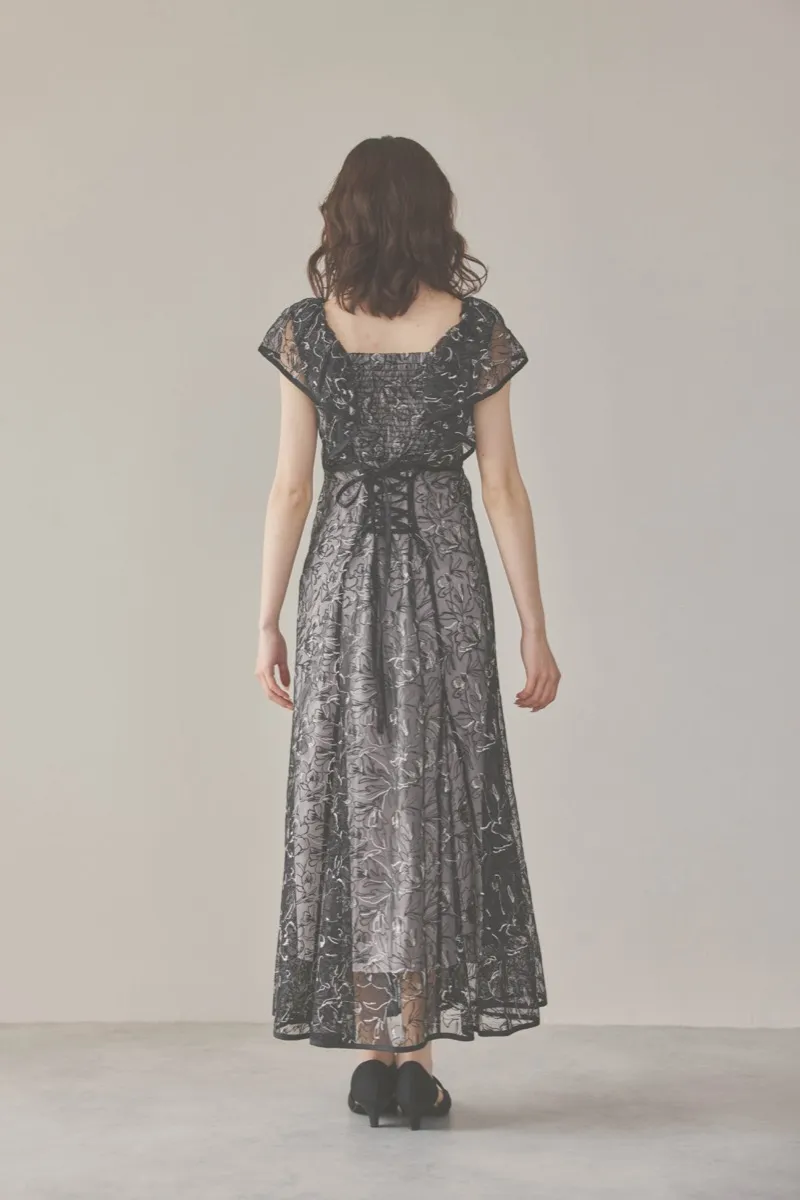 ブラックのチュール刺繍マーメイドドレス