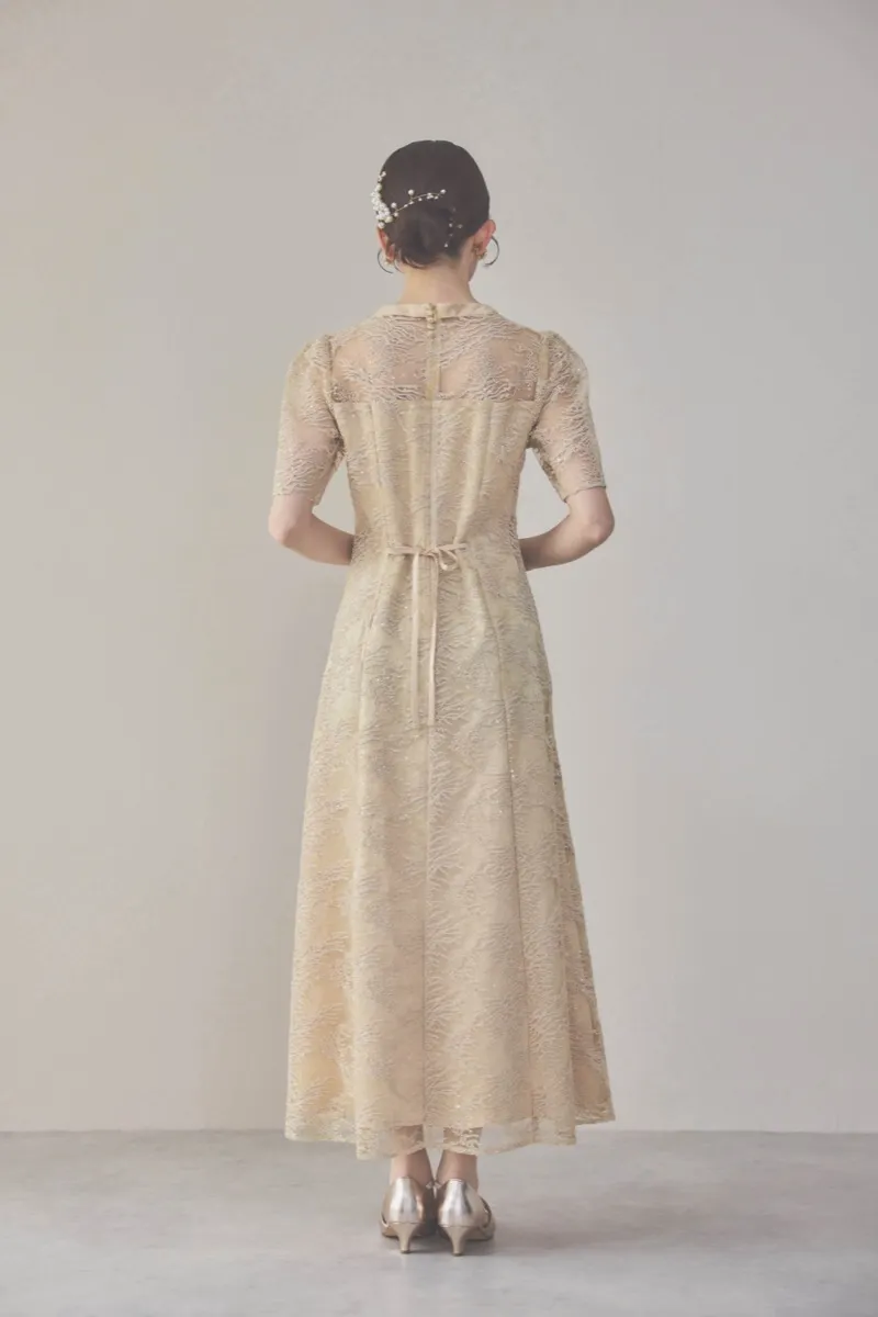 イエローのシャイニーエンブロイダリードレス