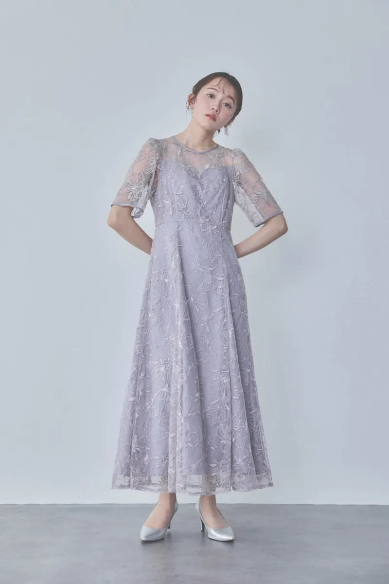 ラベンダーのビオラモチーフ刺繍ドレス