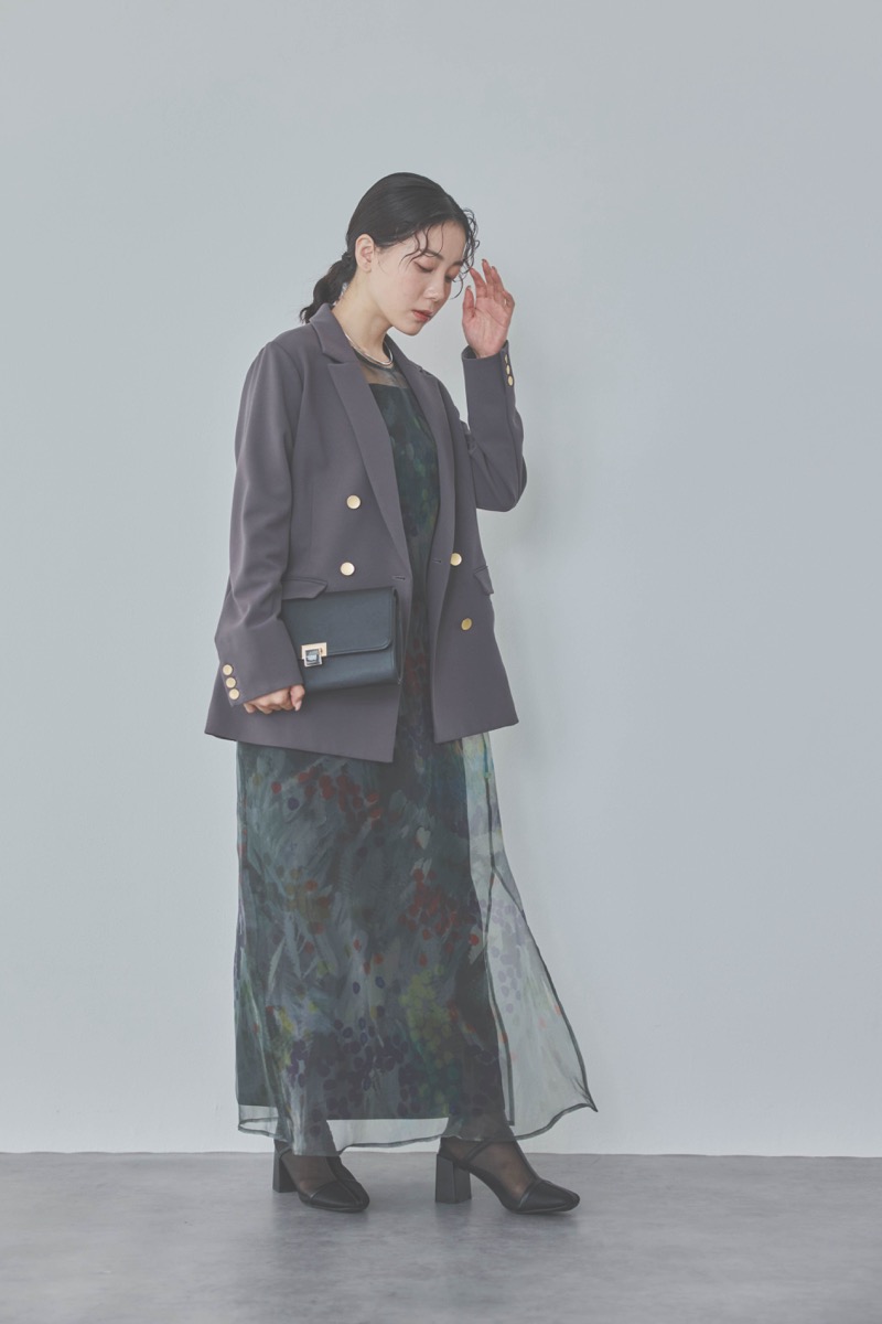 ブラックのスタンプアートレイヤードドレス