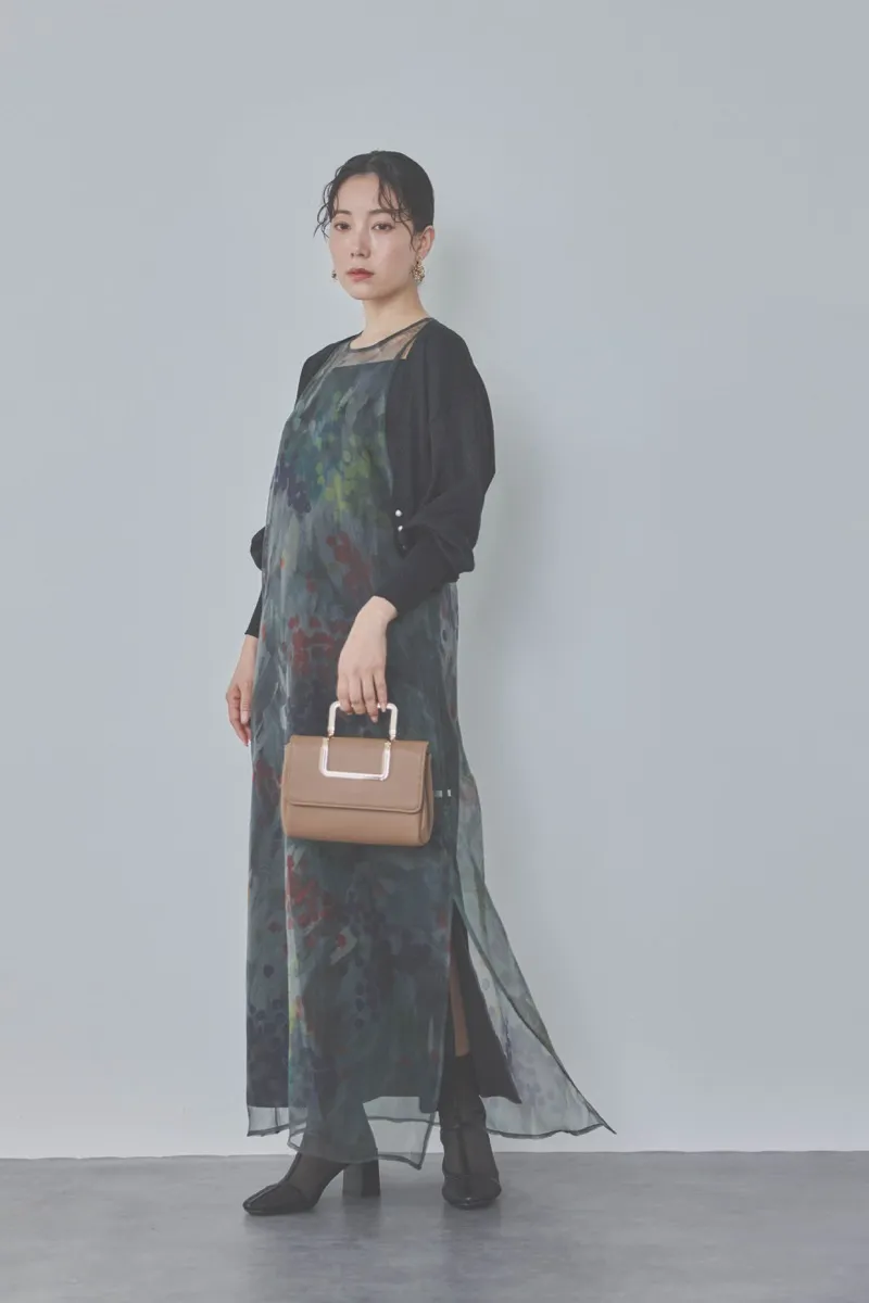 ブラックのスタンプアートレイヤードドレス