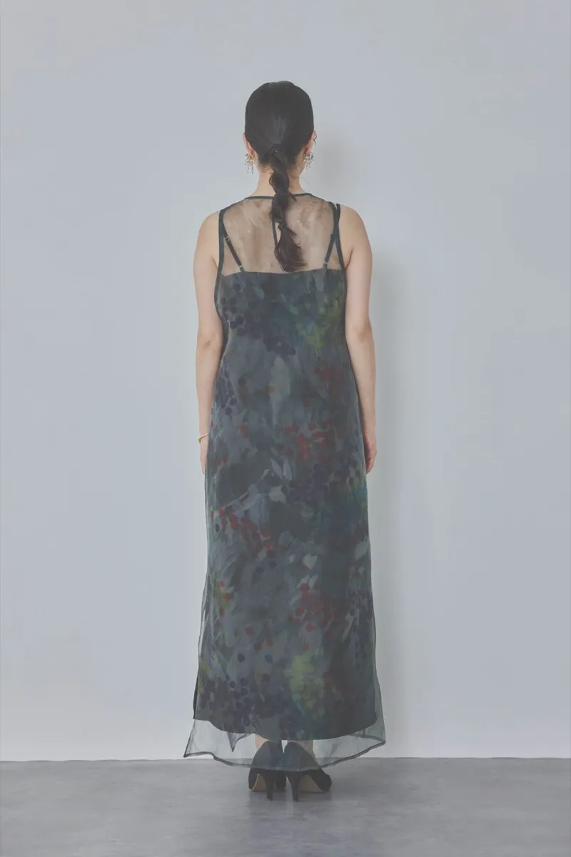 ブラックのスタンプアートレイヤードドレス