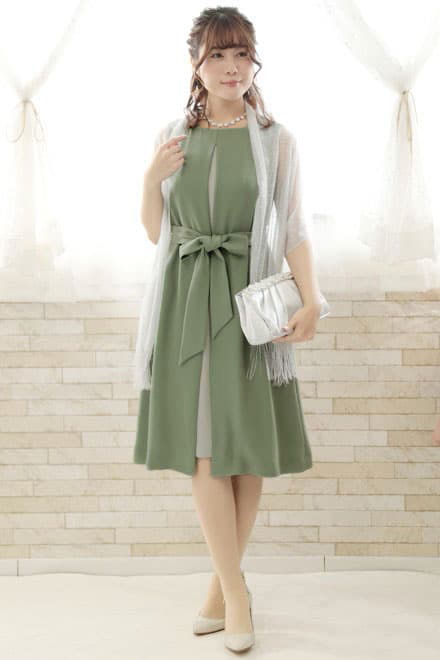 グリーンの前開き風レイヤードドレスコーディネートセット