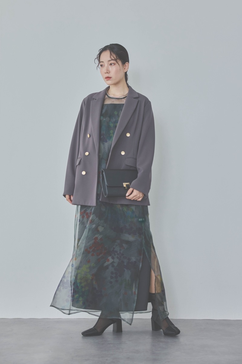 ブラックのスタンプアートレイヤードドレス