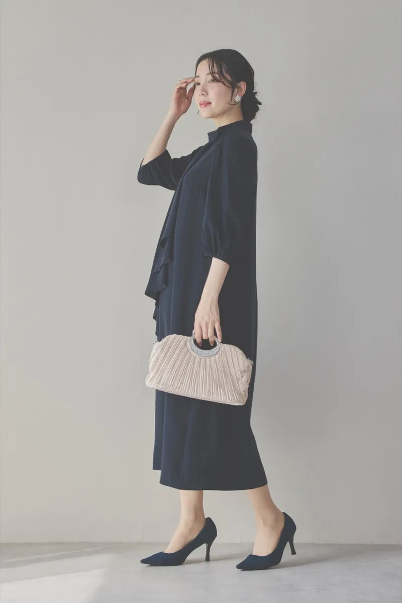 ネイビーのフロントドレープ前開きドレス [ 店頭販売価格 42,900円 ]