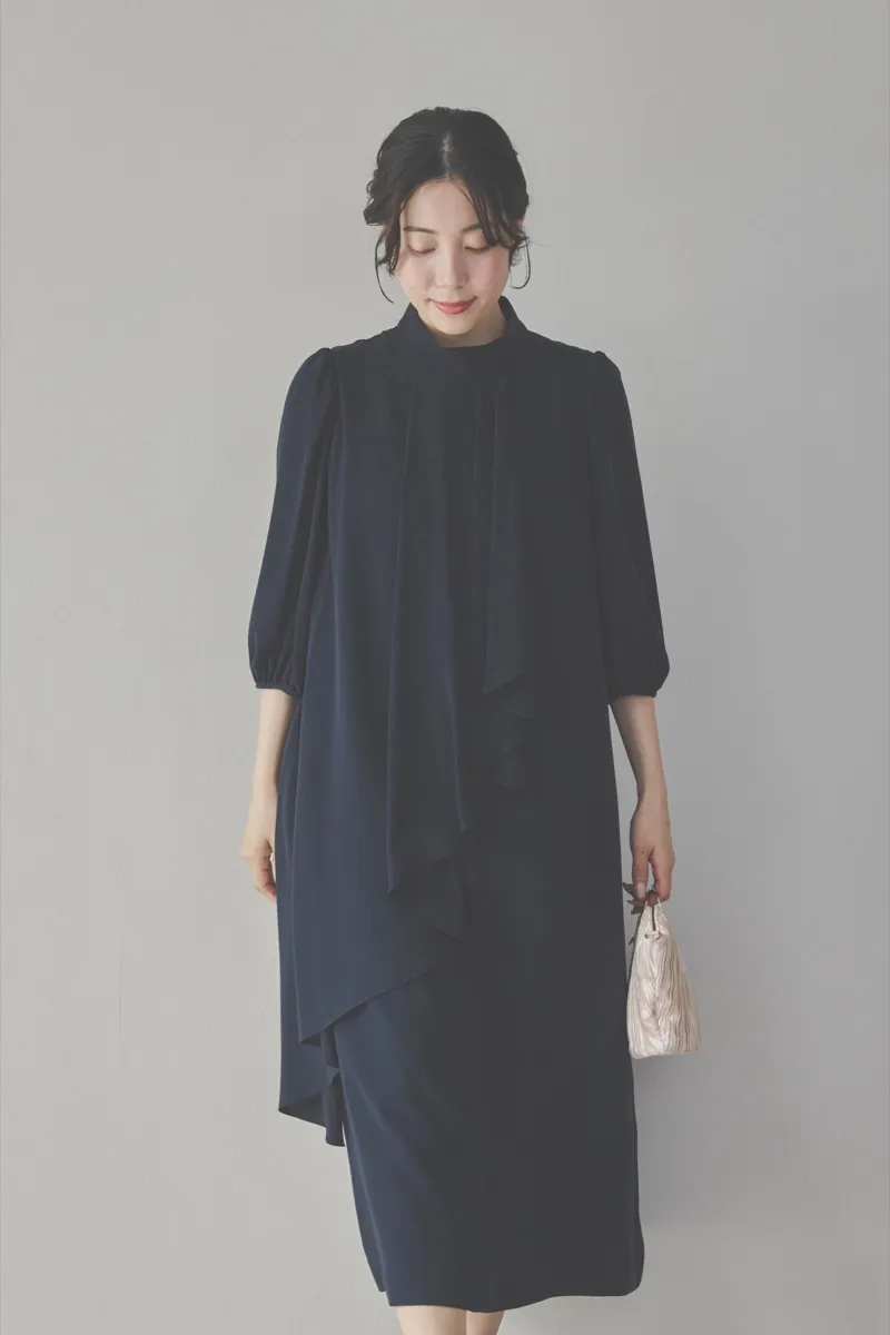 ネイビーのフロントドレープ前開きドレス [ 店頭販売価格 42,900円 ]