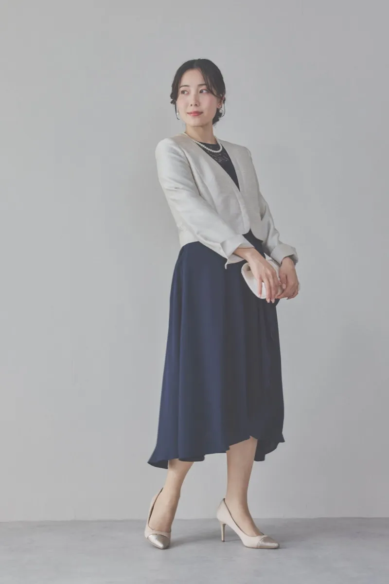 ネイビーのデコルテ切り替えラップドレス [ 店頭販売価格 37,400円 ]