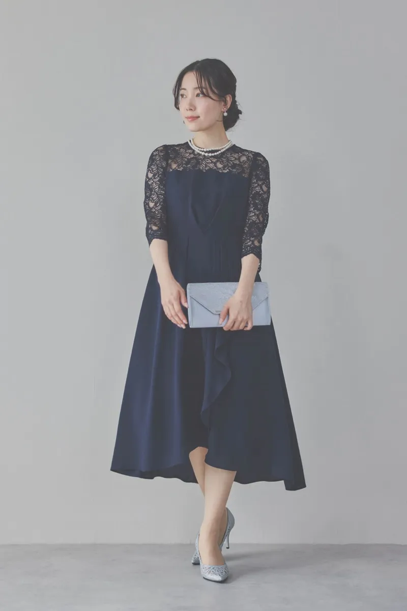 ネイビーのデコルテ切り替えラップドレス [ 店頭販売価格 37,400円 ]