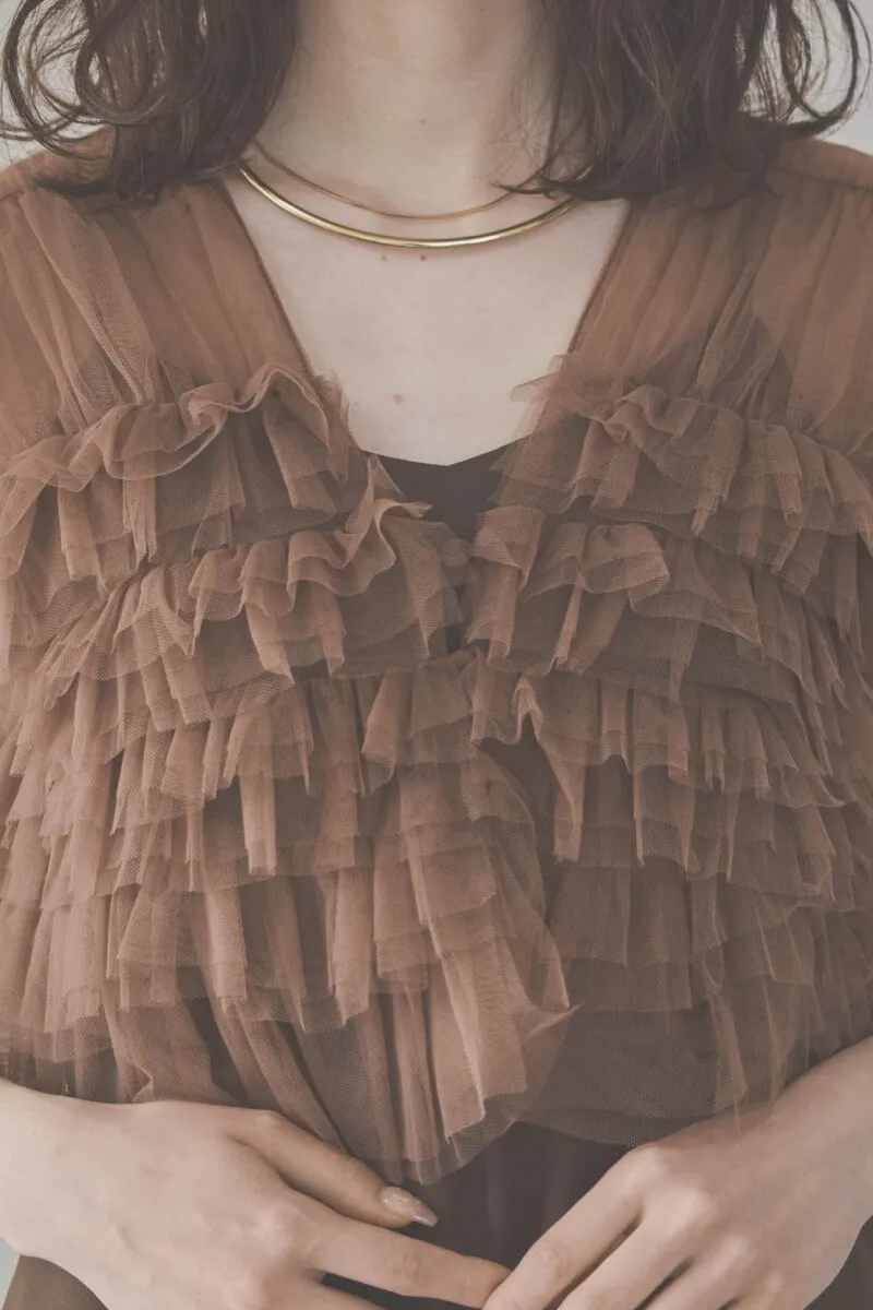ブラウンのチュールフリルオールインワンドレス