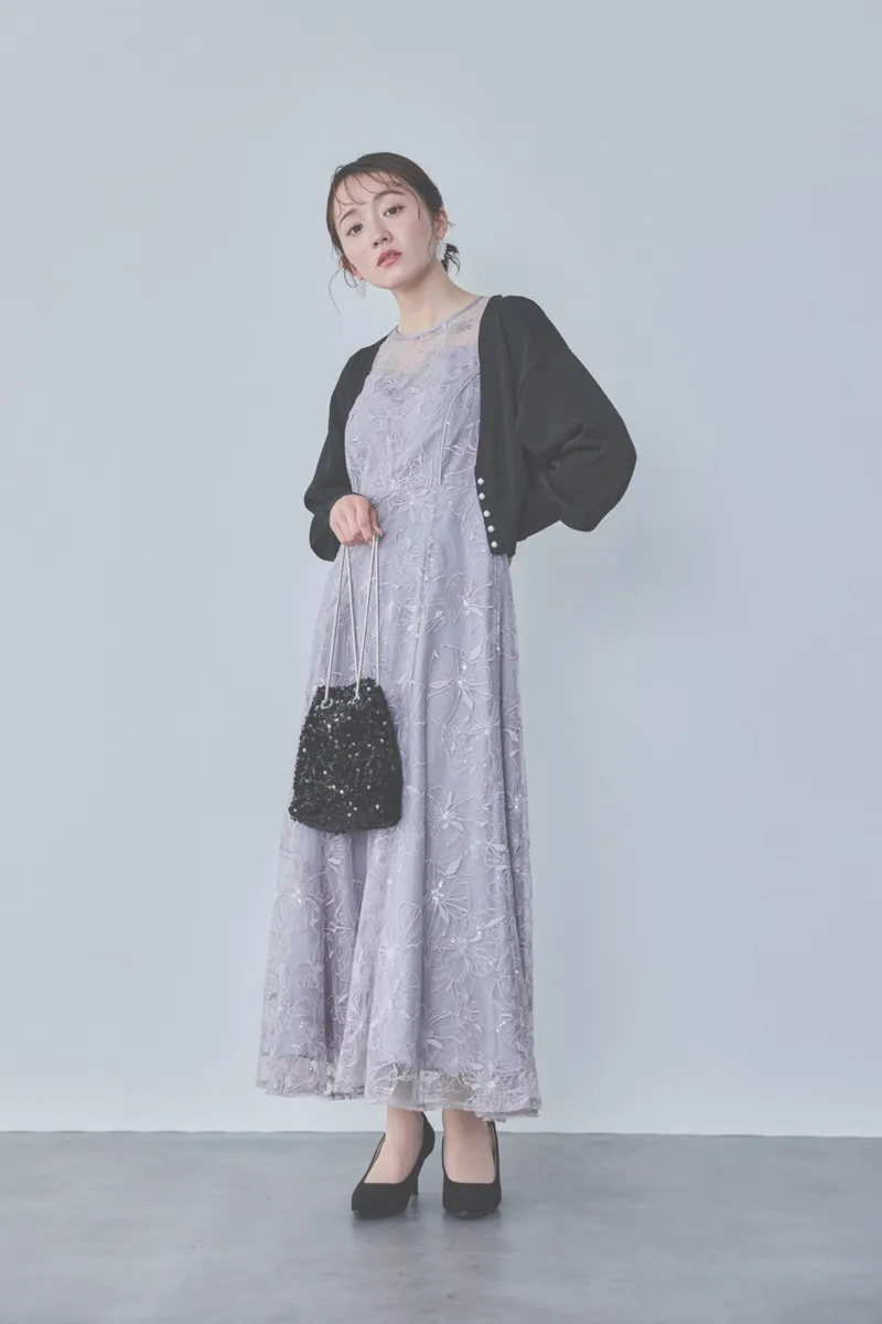 ラベンダーのビオラモチーフ刺繍ドレス