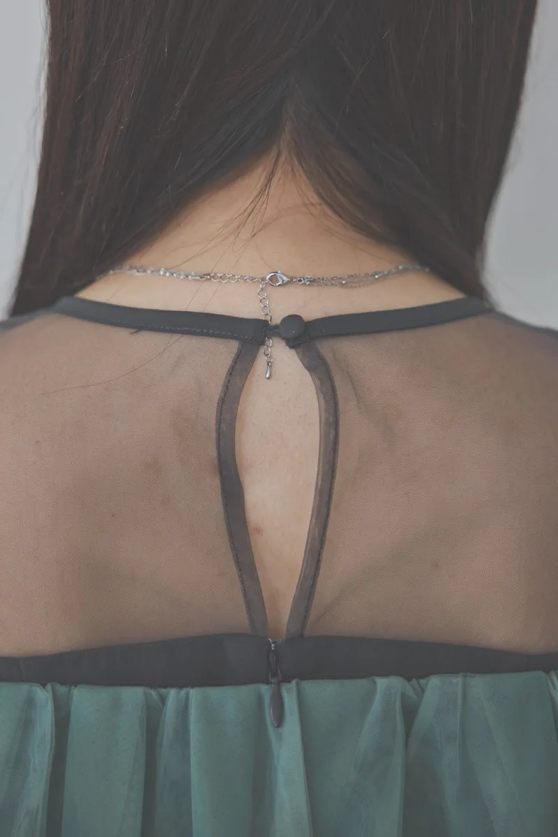 チャコールグレーのオフショルボレロIラインドレス