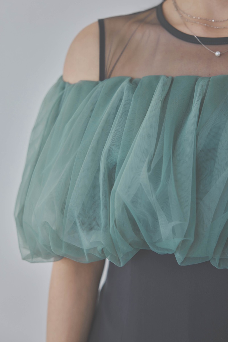 チャコールグレーのオフショルボレロIラインドレス