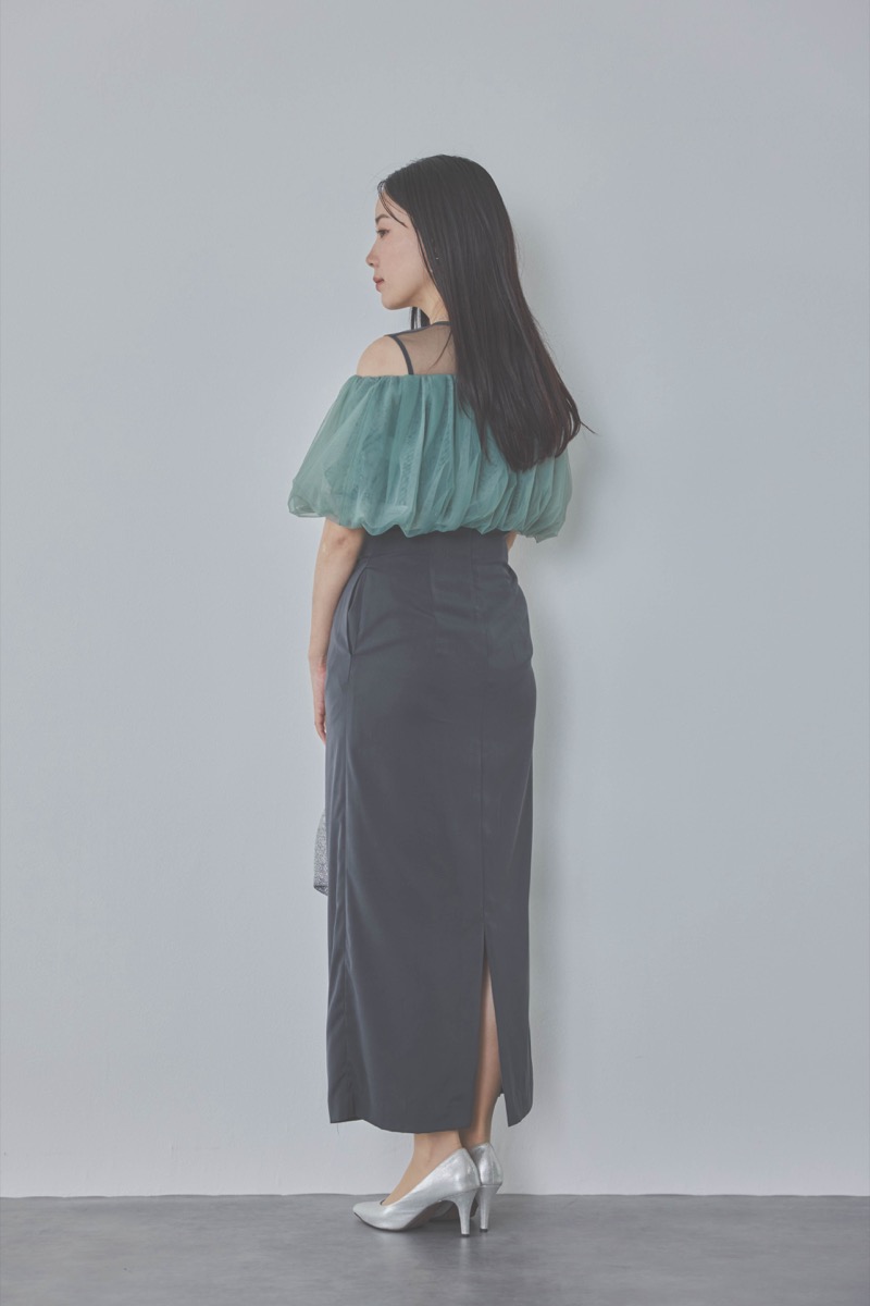 チャコールグレーのオフショルボレロIラインドレス