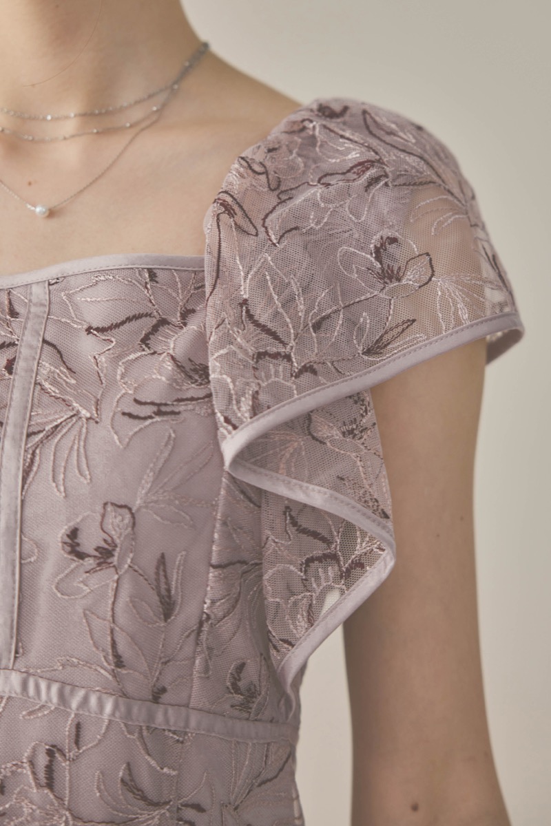 パープルのチュール刺繍マーメイドドレス