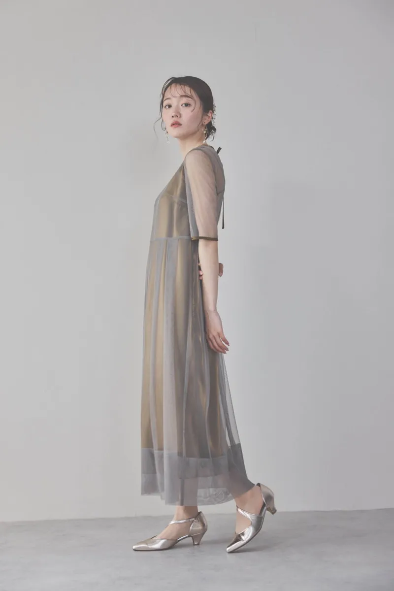 ブラウンのチュール×シャンブレードレス