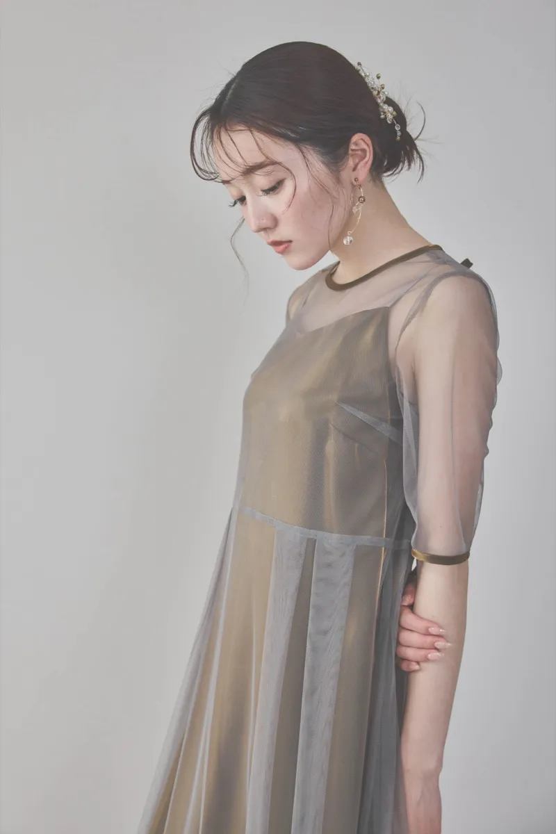 ブラウンのチュール×シャンブレードレス