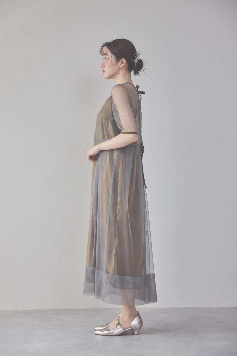ブラウンのチュール×シャンブレードレス