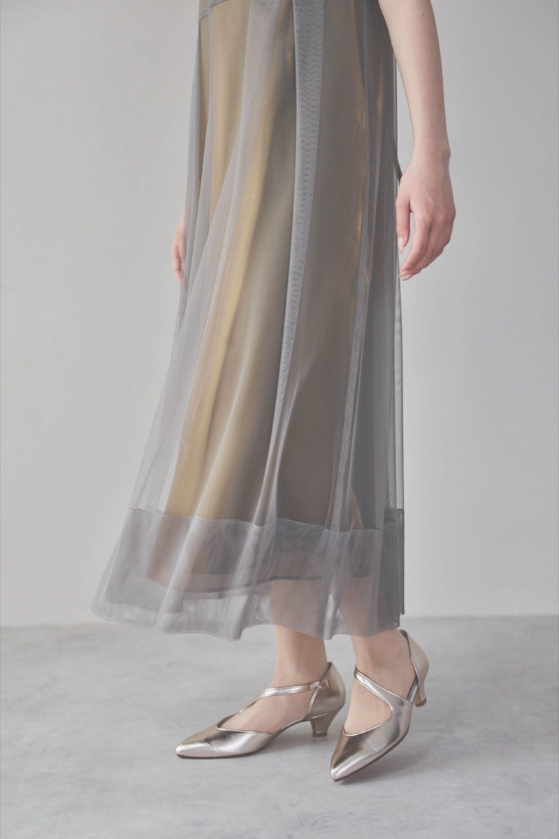 ブラウンのチュール×シャンブレードレス