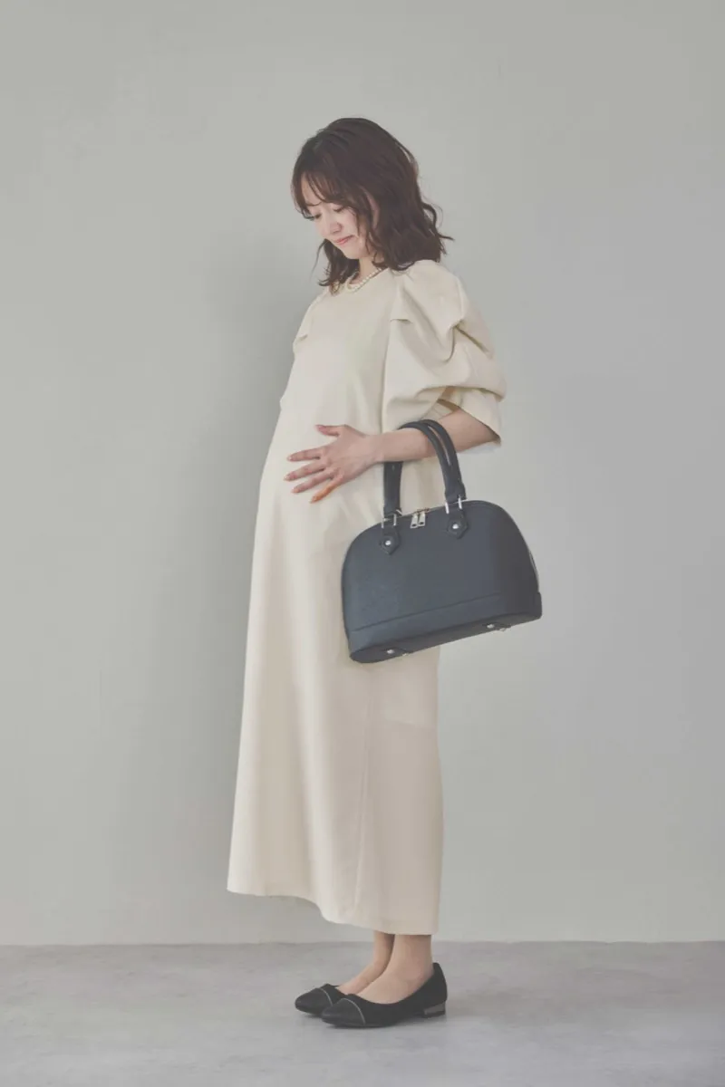 エクリュのボリューム袖Iラインワンピース