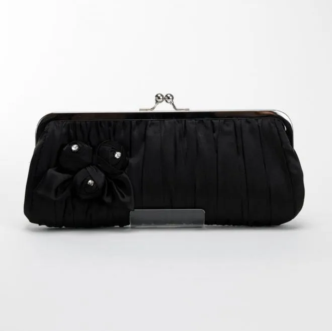 ブラックの花モチーフ付バッグ
