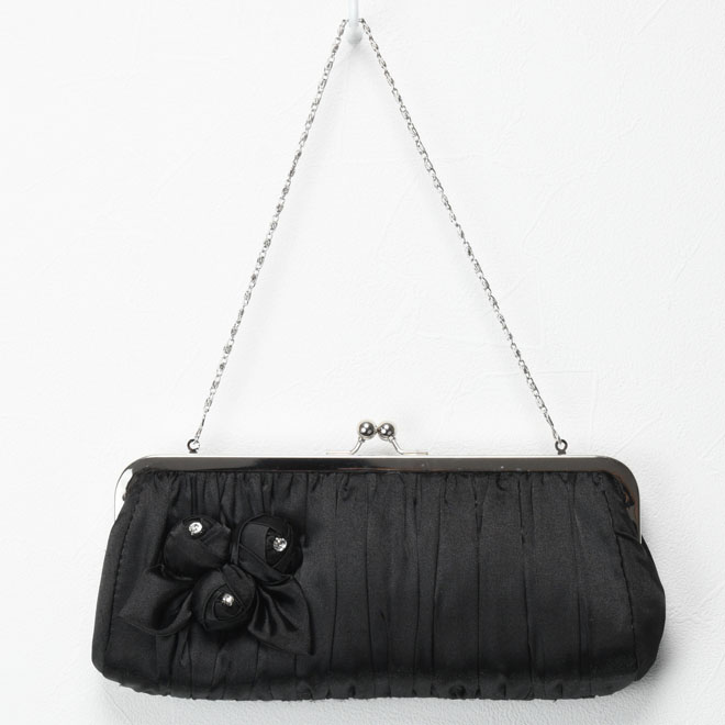ブラックの花モチーフ付バッグ