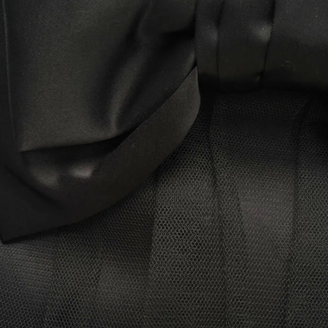 ブラックのリボンチュールバッグ