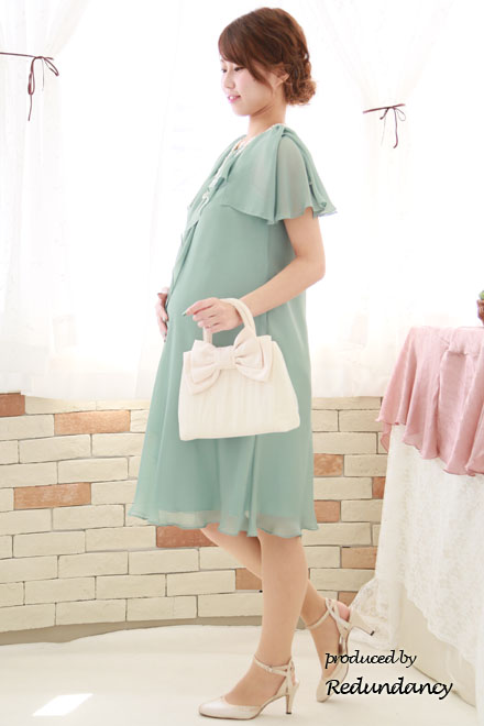 ベージュのリボンチュールバッグ