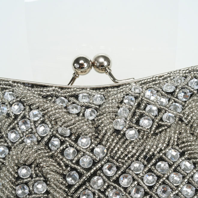 唐草模様のビジュー付きシルバーバッグ