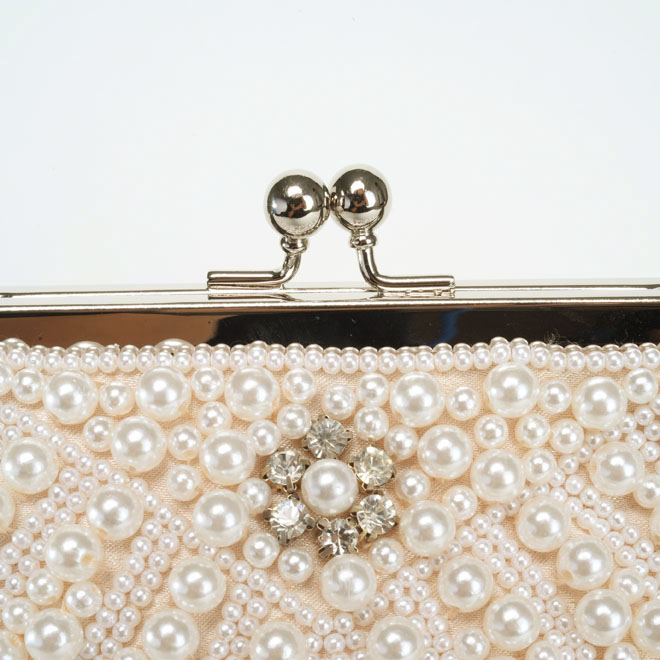 パール付き貝殻型バッグ