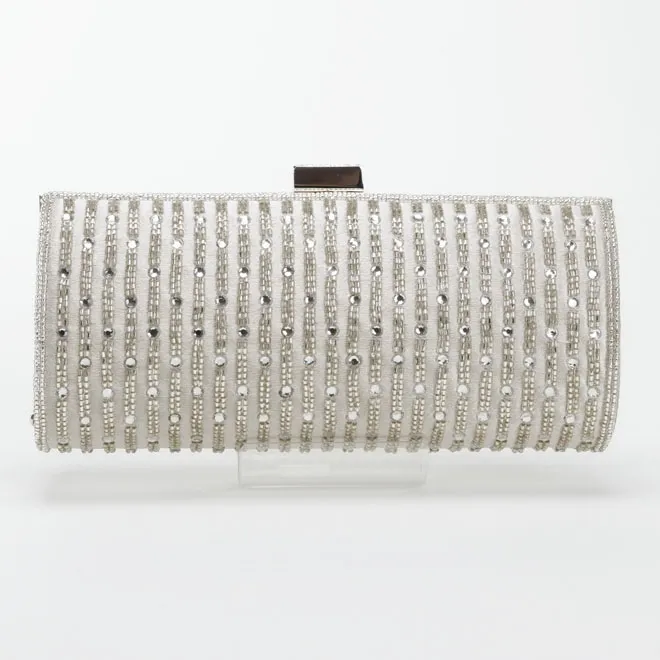 シルバーのビーズとビジュー付きバッグ