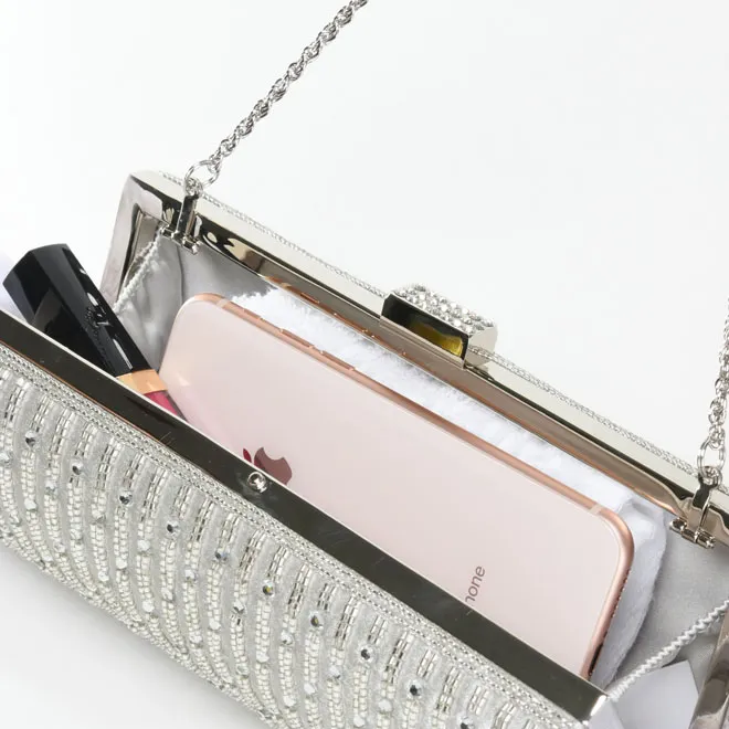 シルバーのビーズとビジュー付きバッグ