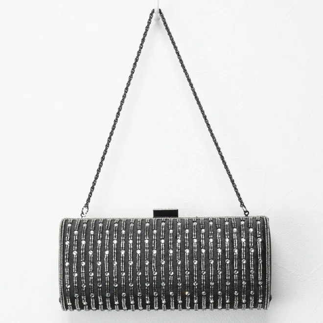 ブラックのビーズとビジュー付きバッグ