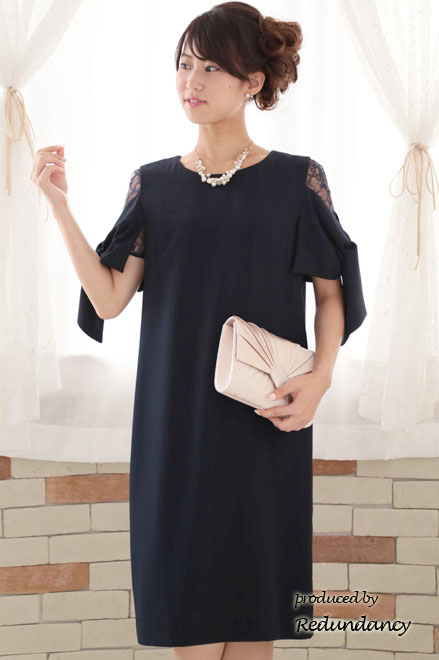 ネイビーのリボン風スリーブドレス