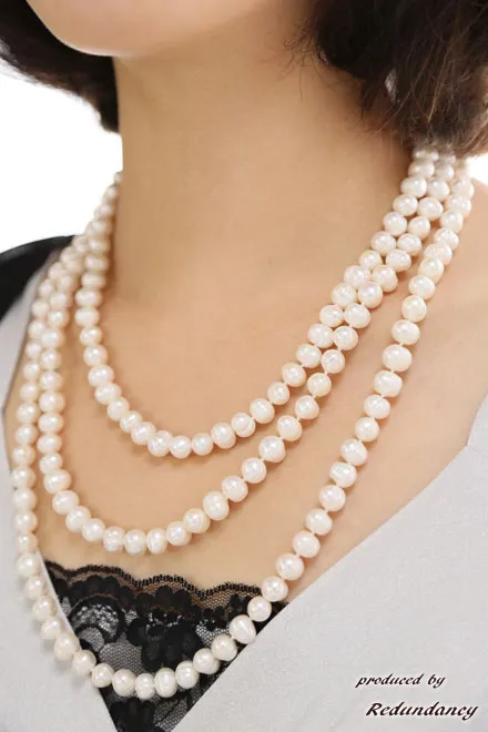 ホワイトパールのスタンダードロングネックレス