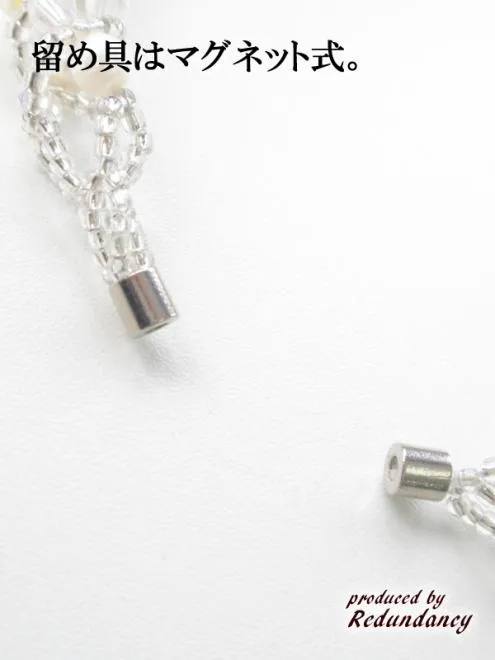 ホワイトビーズ編みこみショートネックレス