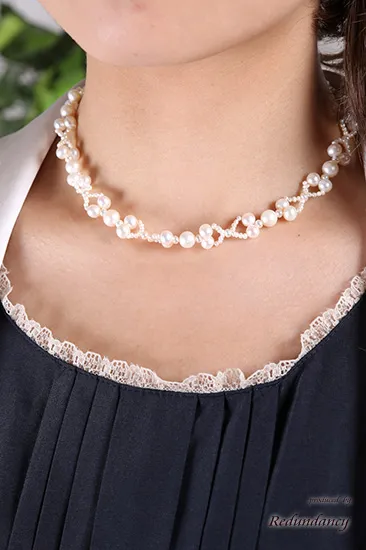 ホワイトパール大小編み上げネックレス