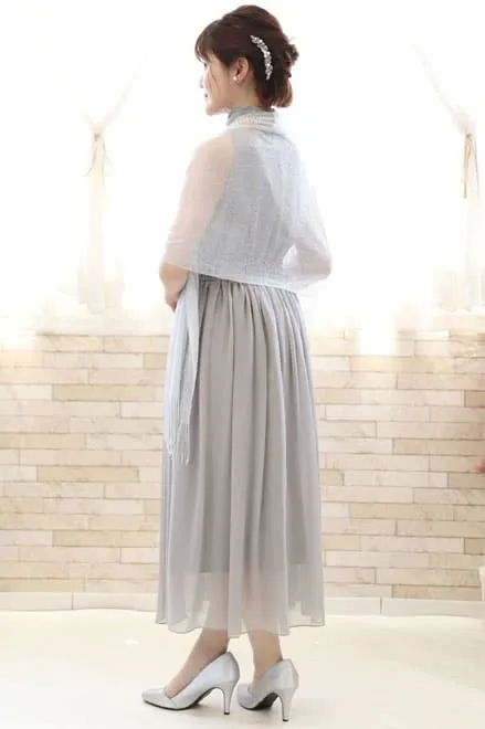 グレーのウエストギャザープリーツドレス