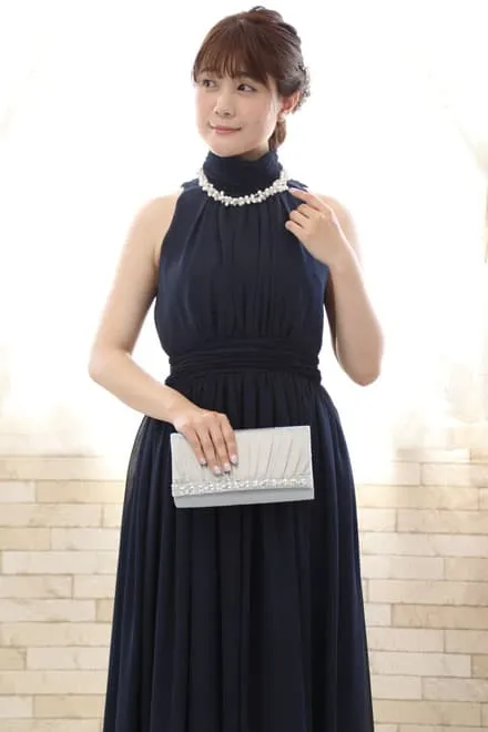 ネイビーのウエストギャザープリーツドレス