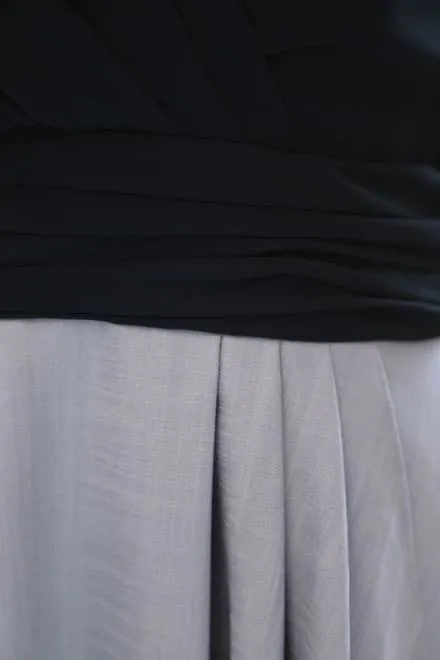 ネイビー×ブルーのバイカラーカシュクールドレス