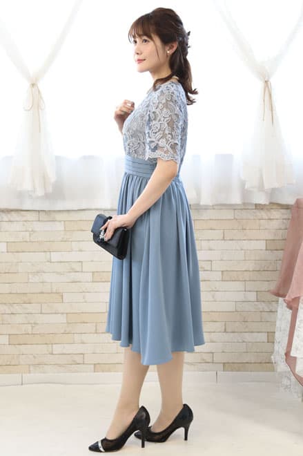 ブルーのチュールトップスレースドレス