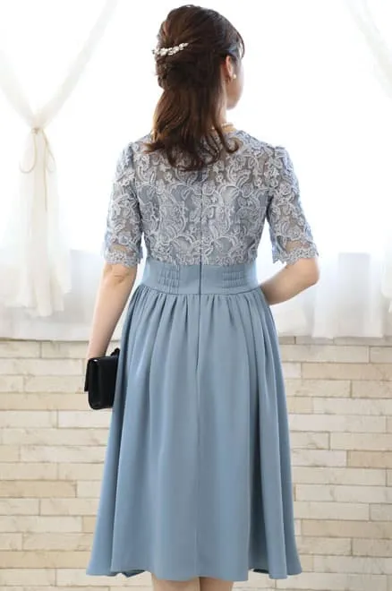 ブルーのチュールトップスレースドレス