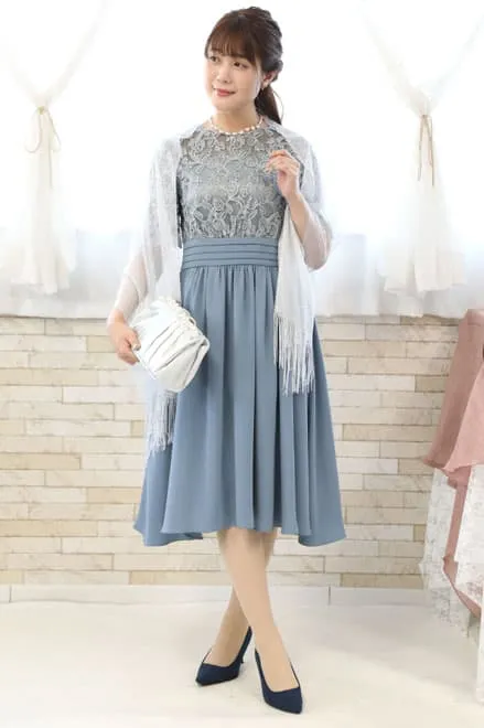ブルーのチュールトップスレースドレス